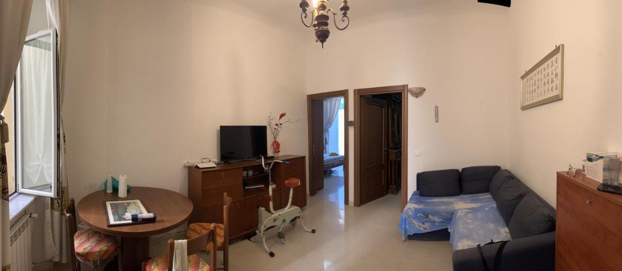 Alloggio In Centro Ben Servito سافونا المظهر الخارجي الصورة
